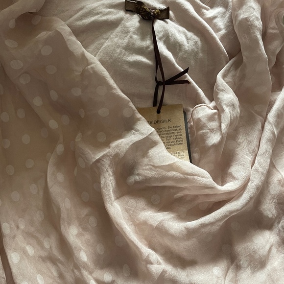 Brand New Piazza Roma Silk Polka Dot Sleeveless Top - Picture 7 of 11